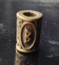 Inel auriu inchis pentru barba sau par Viking Rune model Berkana (Birth)