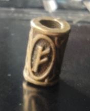 Inel auriu inchis pentru barba sau par Viking Rune model Fehu (Frey)