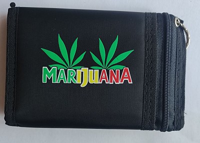 Portofel cu lant Marijuana color (JHN)