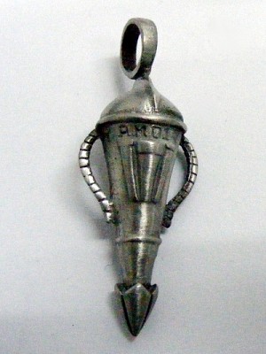 Medalion urna (CJL)