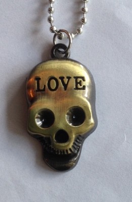 Medalion Love&Hate Jewellery  LOVE SKULL gold