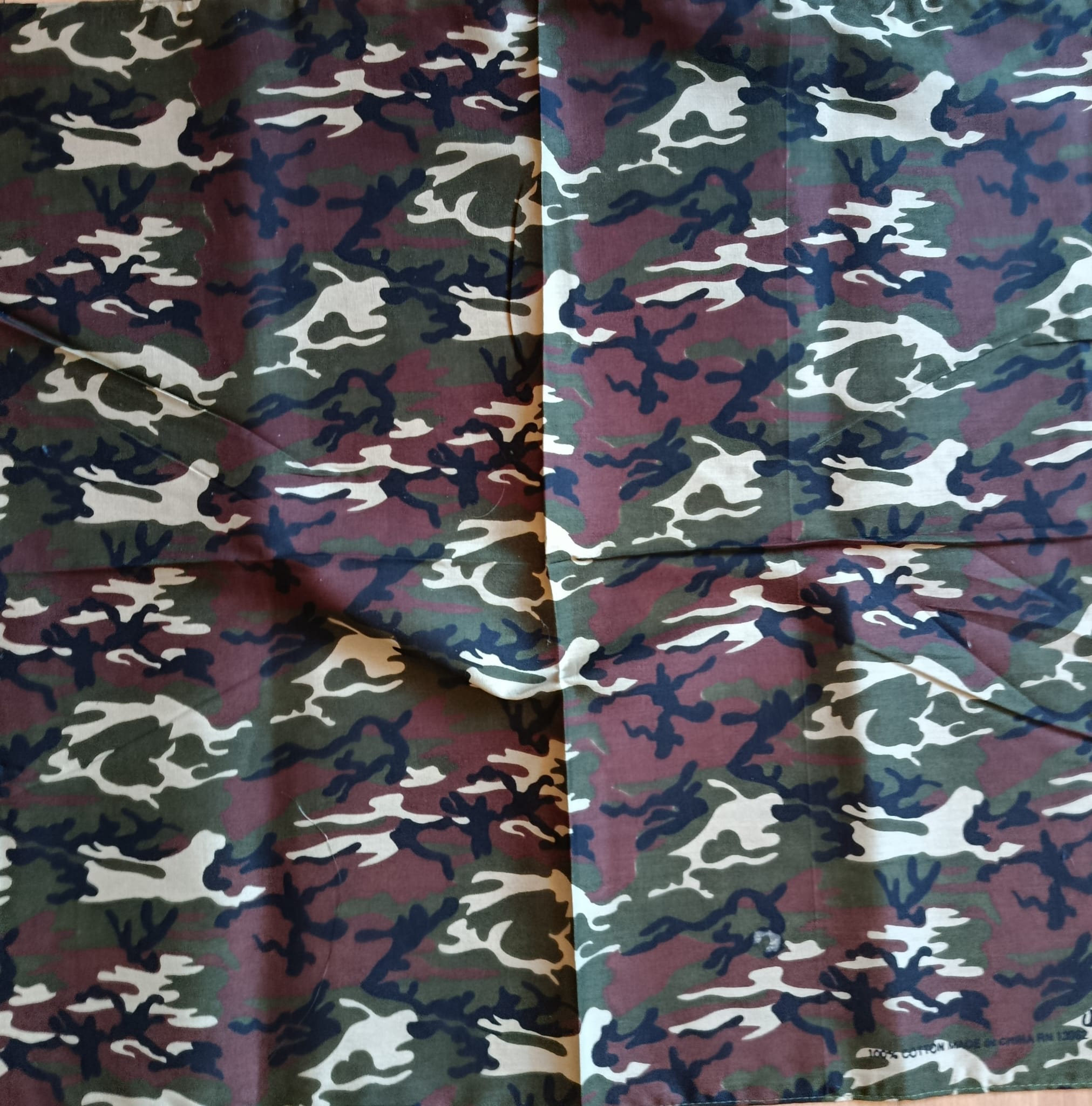 Bandana camuflaj woodland model 2