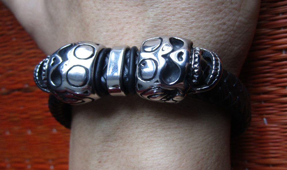 Bratara 2 cranii de inox