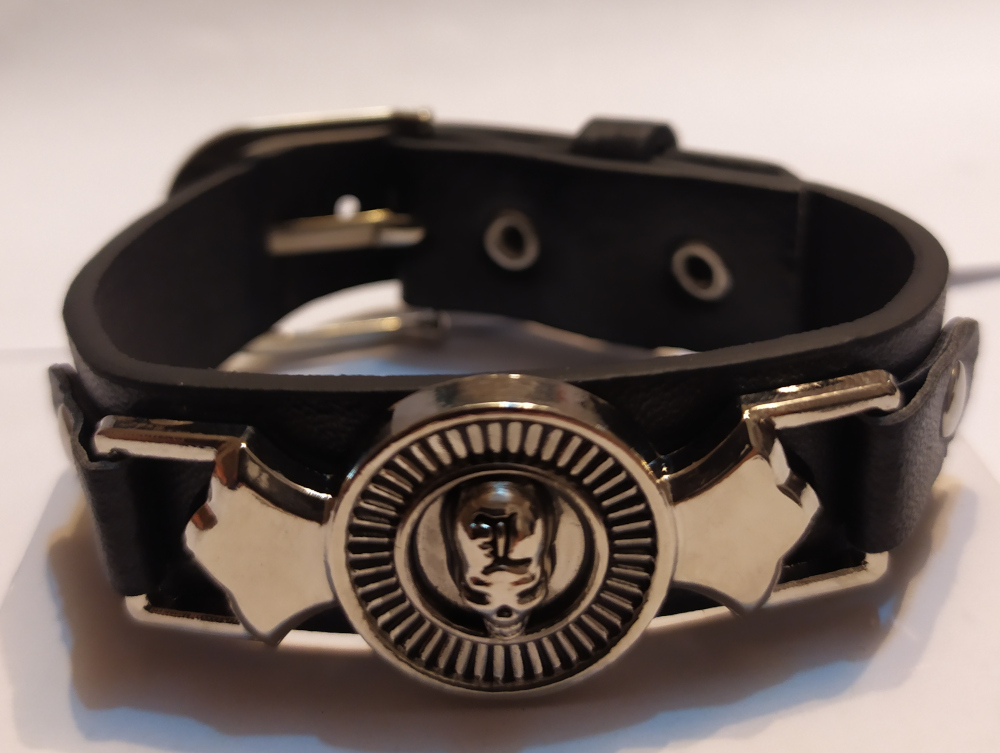 Bratara imitatie piele Skulls Factory Craniu in cerc