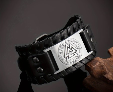 Bratara neagra Viking Art Walknut