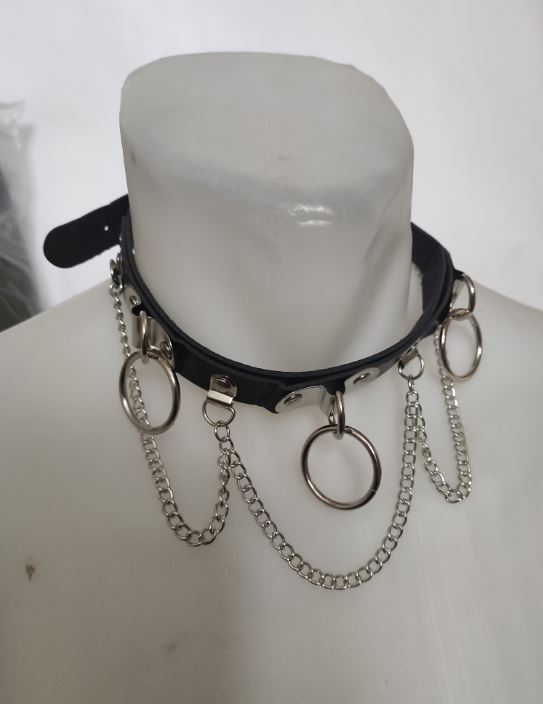 Chocker (zgarda) de imitatie de piele cu verigi si lanturi