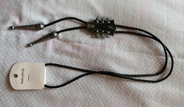 Cravata tip Bolo Guitar