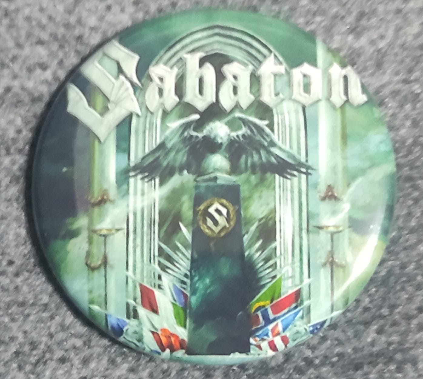 Insigna 3,7 cm SABATON: Heroes (HBG)