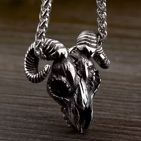 Medalion Ram Skull (craniu de berbec) (JBG)