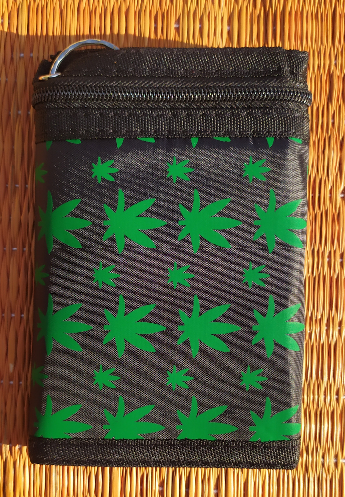 Portofel cu lant CANNABIS (JHN)