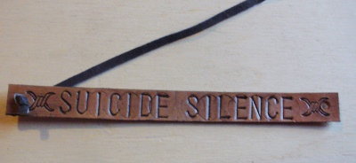 Bratara artizanat 2 cm embosata SUICIDE SILENCE