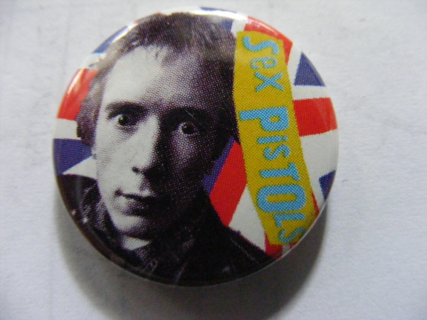 INSIGNA MICA SEX PISTOLS FATA MIRATA