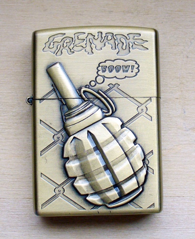 Bricheta aurie tip Zippo Grenade Boom !
