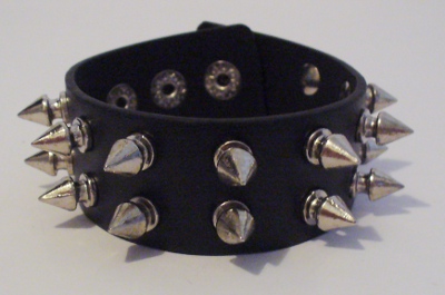Bratara neagra imitatie de piele cu doua randuri tepi rotunjiti (Spikes Factory)