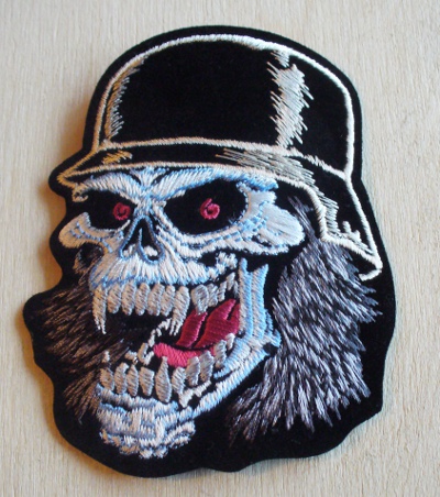 Patch CRANIU CU CASCA (patch de lipit) (EP116)