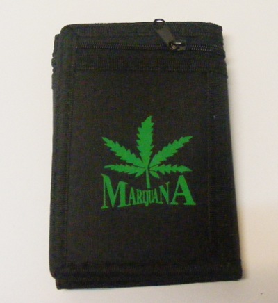Portofel cu lant Marijuana (JHN)