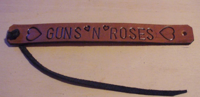 Bratara artizanat 2 cm embosata Guns N Roses
