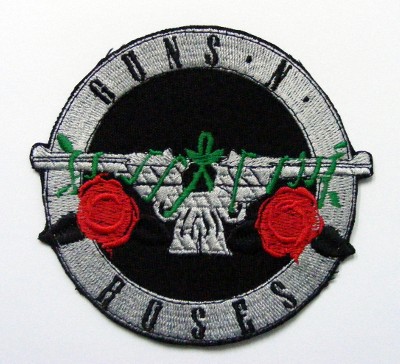 Patch GUNS N ROSES Pistoale si trandafiri (patch brodat) (P-SHK)