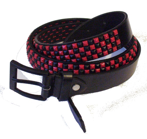 Curea SKA imitatie piele cu 3 randuri de piramide mici negre si rosii (JHN)