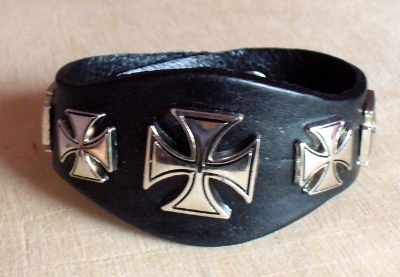 Bratara imitatie piele Iron Cross model 5