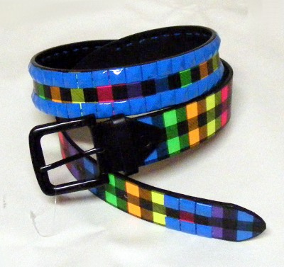 Curea ska multicolora cu piramide albastre (JHN)
