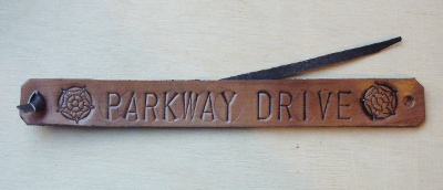 Bratara artizanat 2 cm embosata PARKWAY DRIVE