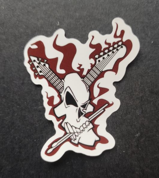 Sticker (abtibild) Craniu cu bete si chitari (JBG)