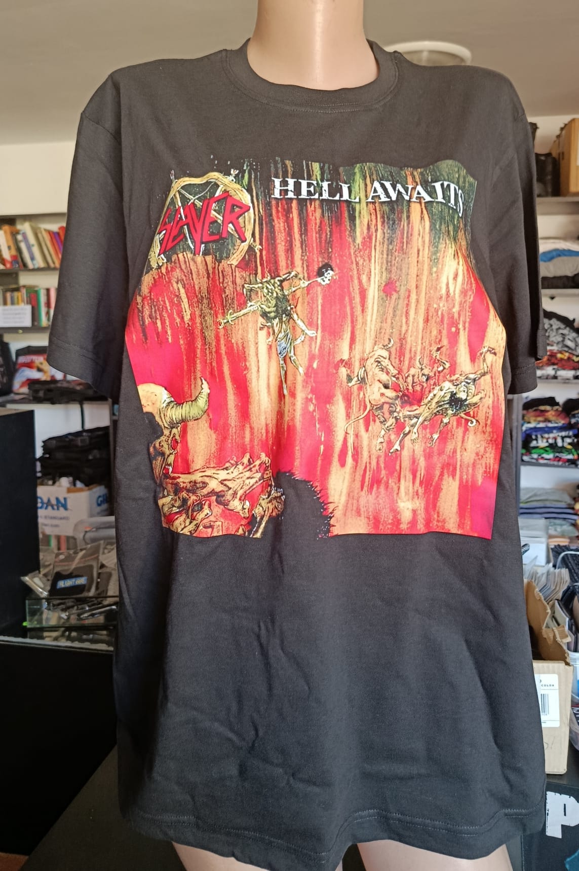 Tricou SLAYER Hell Awaits (EVT)