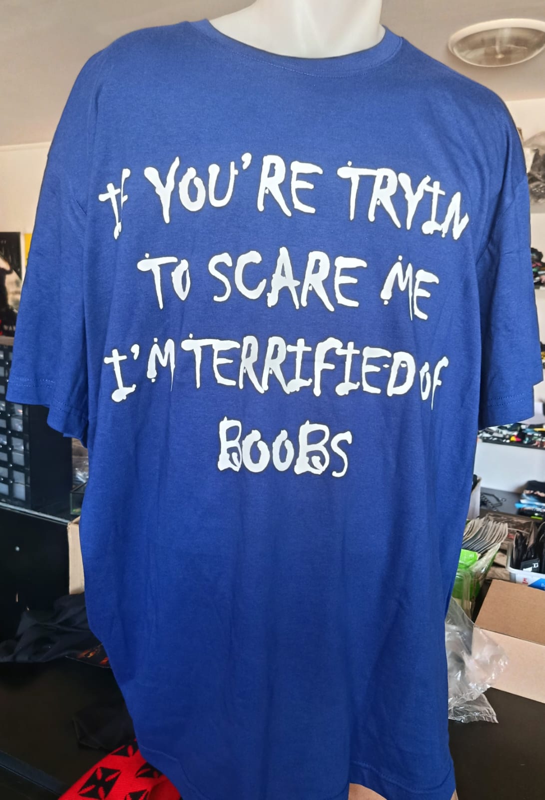 Tricou TERRIFIED OF BOOBS (EVT)