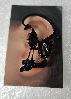 Cercel urechea stanga - Dragon negru model 1