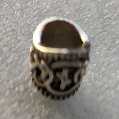 Inel argintiu mic oval pentru barba sau par Viking Rune model Nauthiz (Necessity)