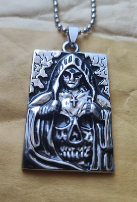 Medalion inox The Nun of Death (colectia Motorbike)