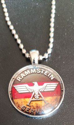 Medalion rotund cu lant RAMMSTEIN Eagle (JBG) Medalion rotund cu lant RAMMSTEIN Eagle (JBG)