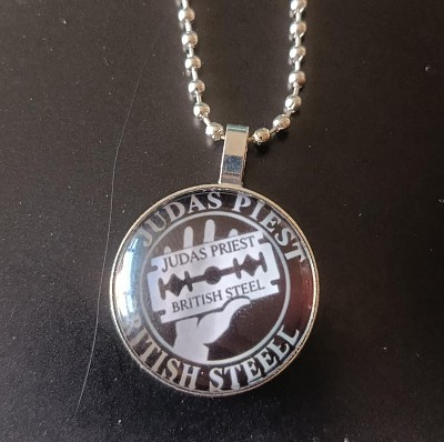 Medalion rotund JUDAS PRIEST British Steel (JBG) Medalion rotund JUDAS PRIEST British Steel (JBG)