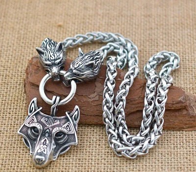 Pandantiv (medalion) masiv cu lant gros Celtic Wolf (lup celtic) (JBG) Pandantiv (medalion) masiv cu lant gros Celtic Wolf (lup celtic) (JBG)