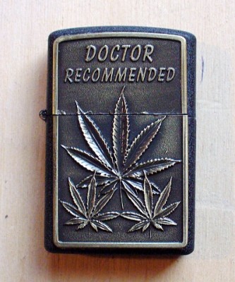 Bricheta aurie tip Zippo Cannabis Doctor recommended